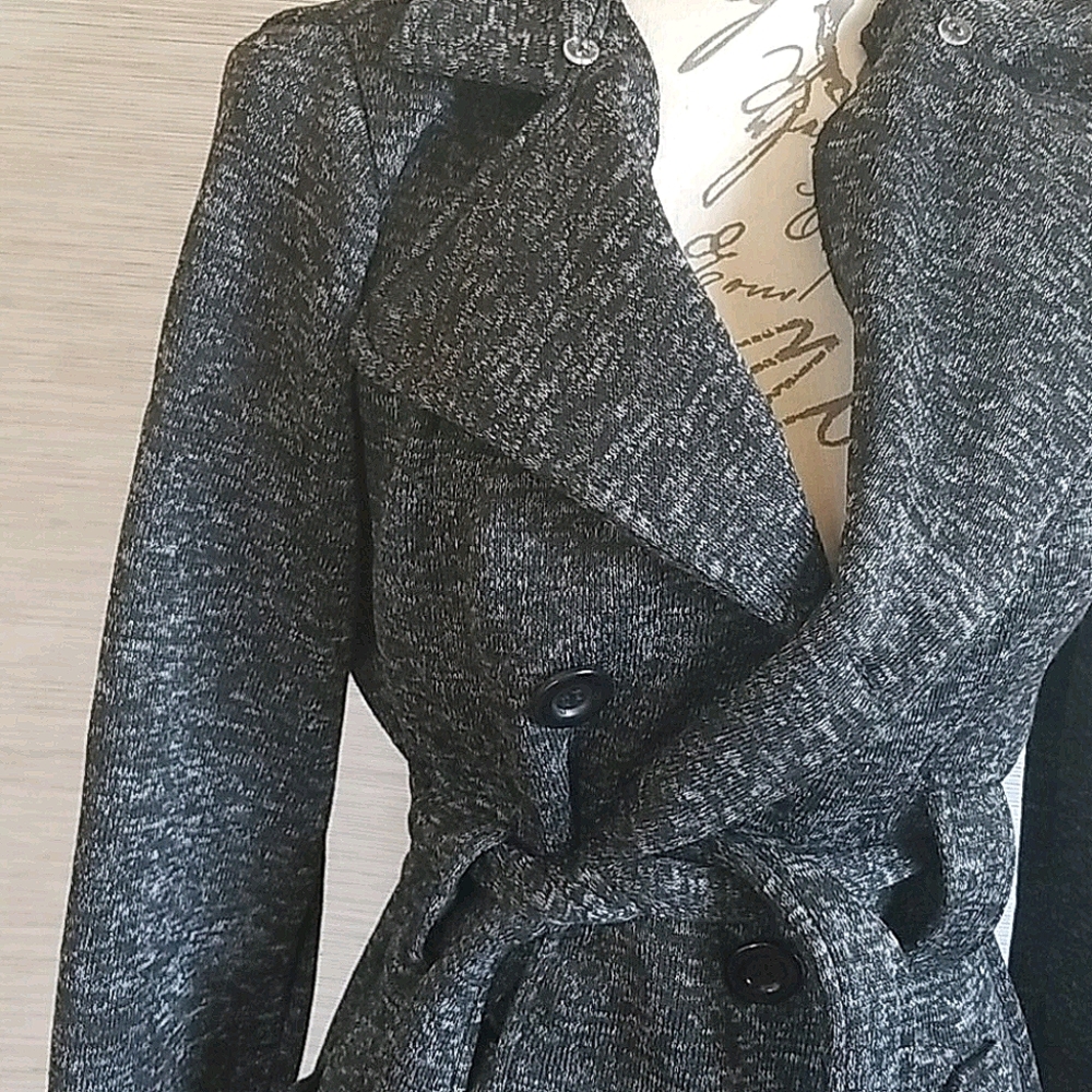Lightweight pea coat - Picture 2 of 3